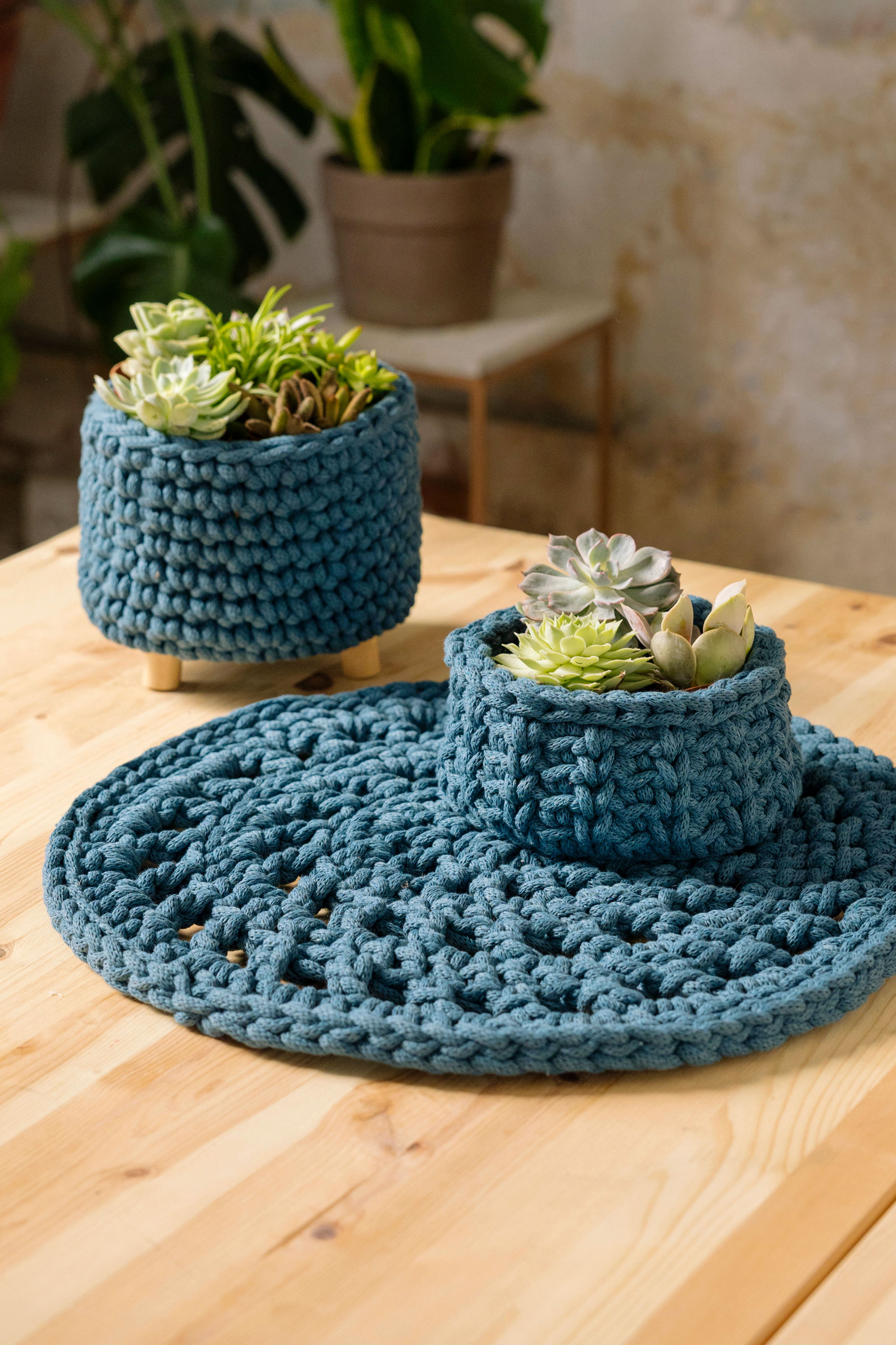 Image for KNIT-CROCHET-384-POT-BLEU