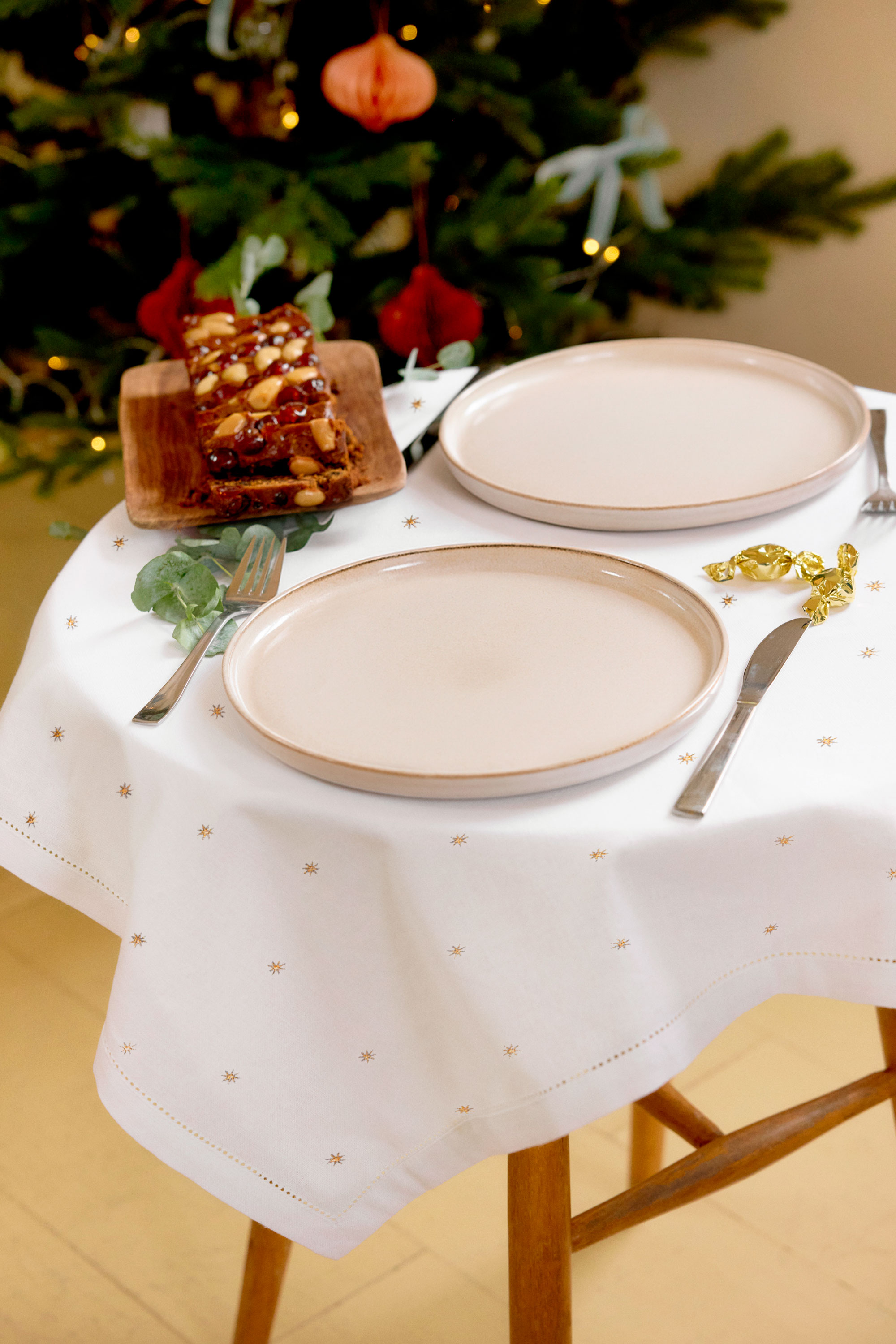 Image for BUNDLE-TABLECLOTH-STARS