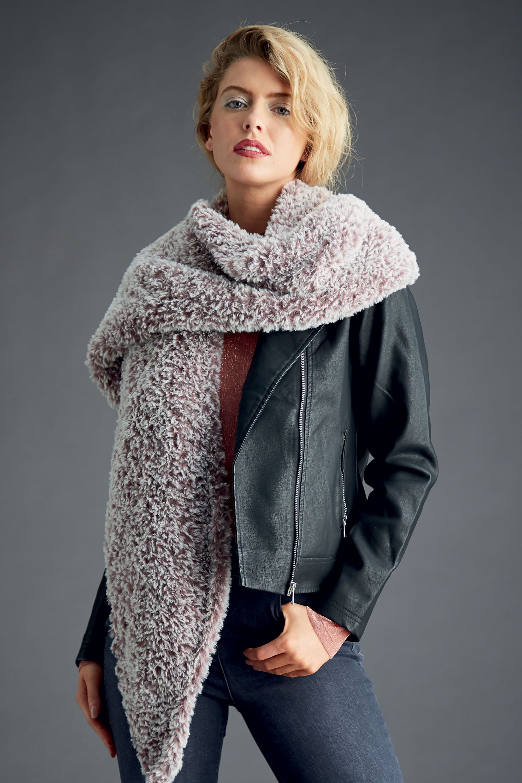 Image for KNIT-8128-leaftlet-15686A