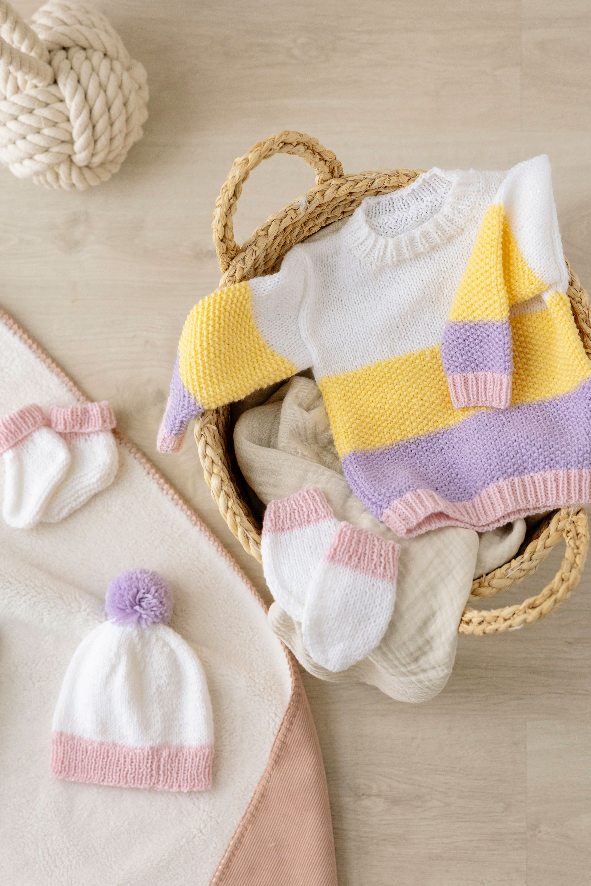 Image for-KNIT-SWEATER-HAT-MITTENS-BOOTIES-BABY-CHERI-PETIT-8160